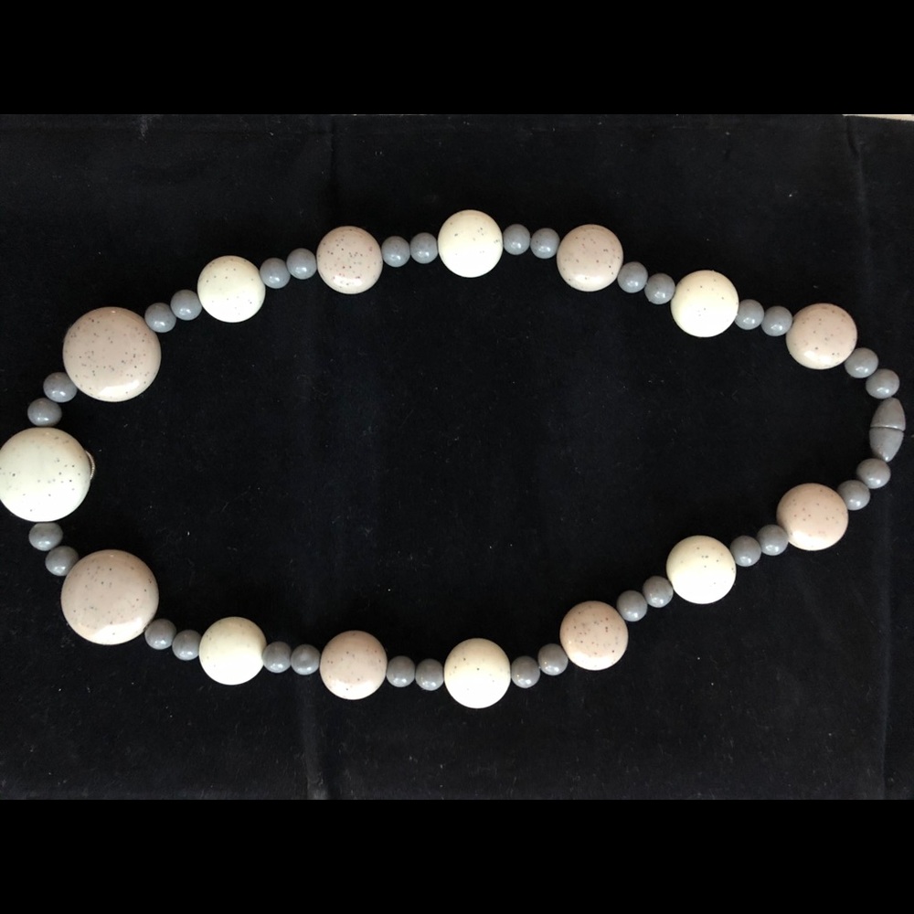 1980’s Avon Necklace